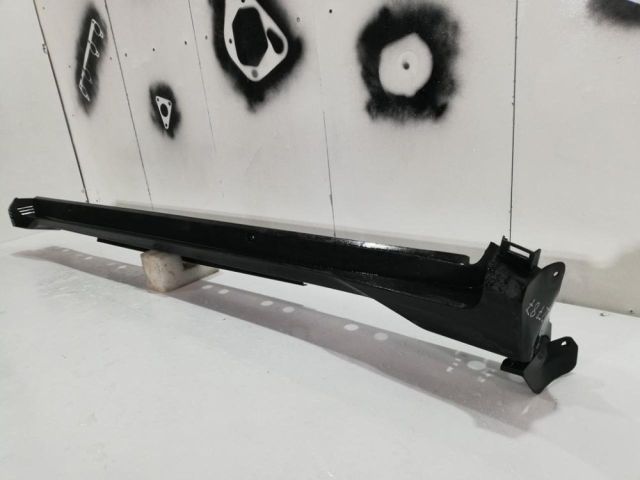 bontott TOYOTA C-HR Bal első Küszöb Díszléc