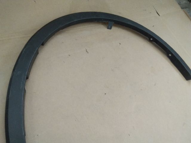 bontott TOYOTA C-HR Bal első Sárvédő Díszléc