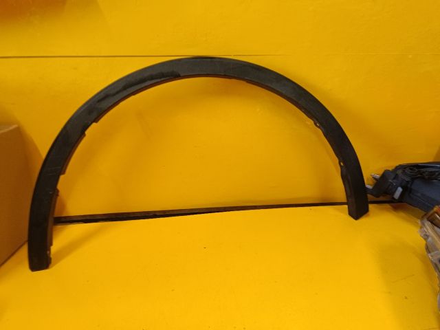 bontott TOYOTA C-HR Bal első Sárvédő Díszléc