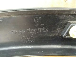 bontott TOYOTA C-HR Bal első Sárvédő Díszléc