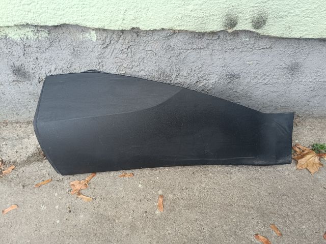 bontott TOYOTA C-HR Bal hátsó Ajtó Díszléc