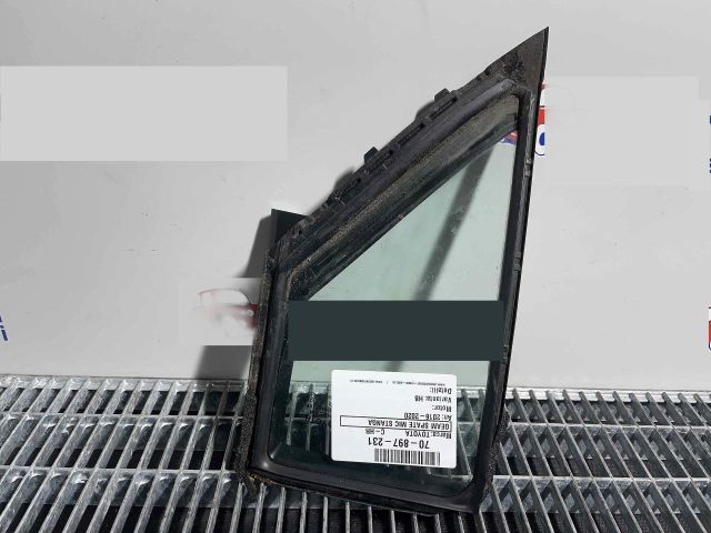 bontott TOYOTA C-HR Bal hátsó Fixüveg (Ajtóban)