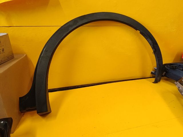 bontott TOYOTA C-HR Bal hátsó Sárvédő Díszléc