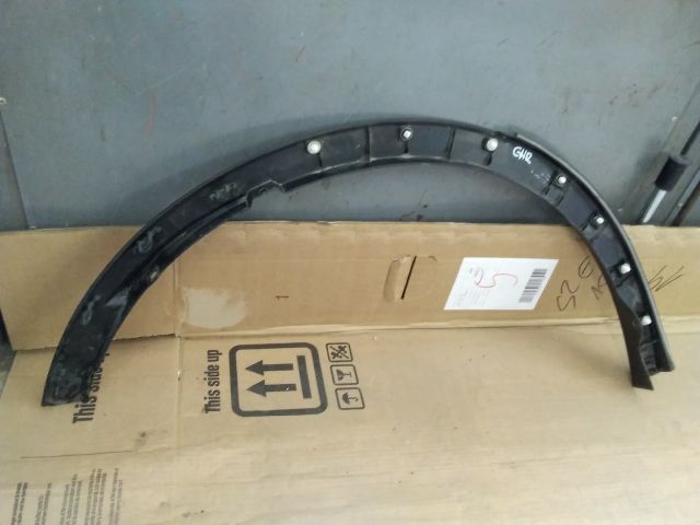 bontott TOYOTA C-HR Bal hátsó Sárvédő Szélesítő