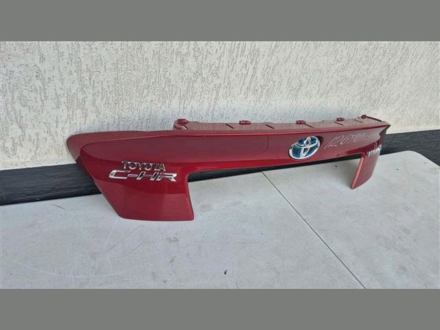 bontott TOYOTA C-HR Csomagtérajtó Díszléc