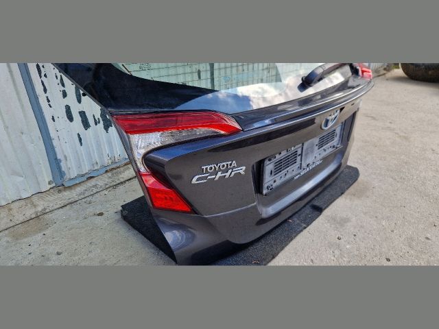 bontott TOYOTA C-HR Csomagtérajtó (Részeivel)