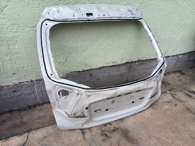 bontott TOYOTA C-HR Csomagtérajtó (Részeivel)