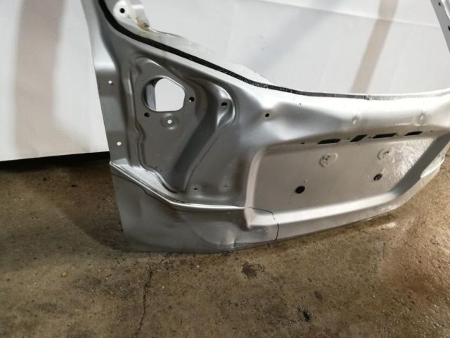 bontott TOYOTA C-HR Csomagtérajtó (Üres lemez)