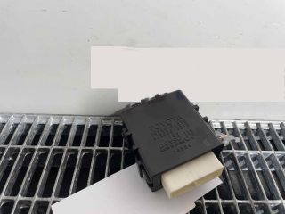 bontott TOYOTA C-HR Elektronika (Magában)