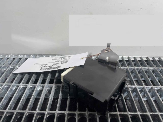 bontott TOYOTA C-HR Elektronika (Magában)