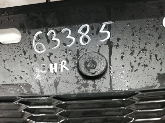 bontott TOYOTA C-HR Első Lökhárító Alsó Középső Díszrács