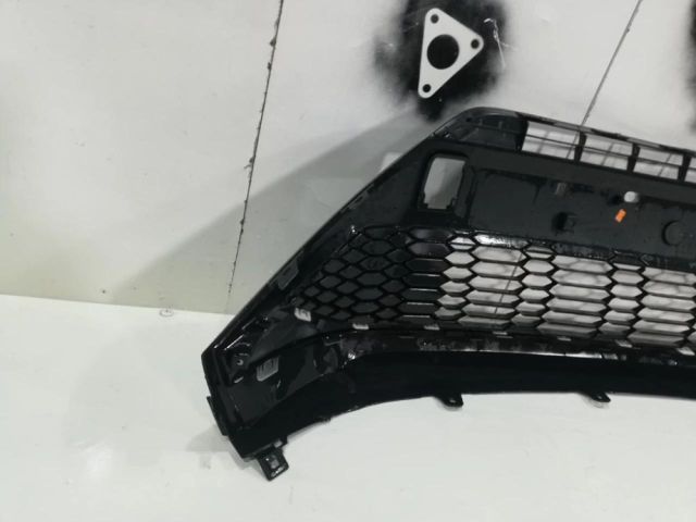 bontott TOYOTA C-HR Első Lökhárító Alsó Középső Díszrács