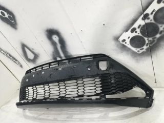 bontott TOYOTA C-HR Első Lökhárító Alsó Középső Díszrács