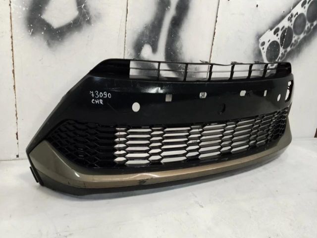 bontott TOYOTA C-HR Első Lökhárító Alsó Középső Díszrács