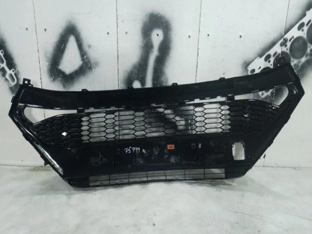 bontott TOYOTA C-HR Első Lökhárító Alsó Középső Díszrács