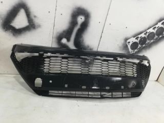 bontott TOYOTA C-HR Első Lökhárító Alsó Középső Díszrács