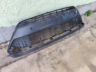 bontott TOYOTA C-HR Első Lökhárító Alsó (Műanyag)