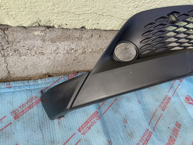 bontott TOYOTA C-HR Első Lökhárító Alsó (Műanyag)