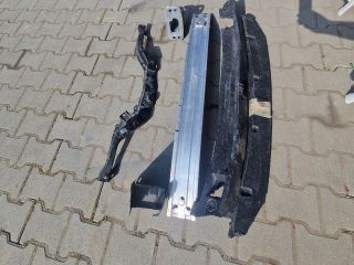 bontott TOYOTA C-HR Első Lökhárító Merevítő (Fém)