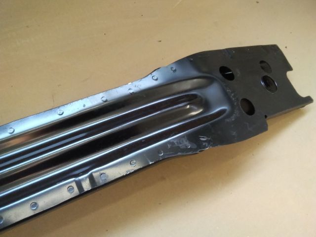 bontott TOYOTA C-HR Első Lökhárító Merevítő (Fém)