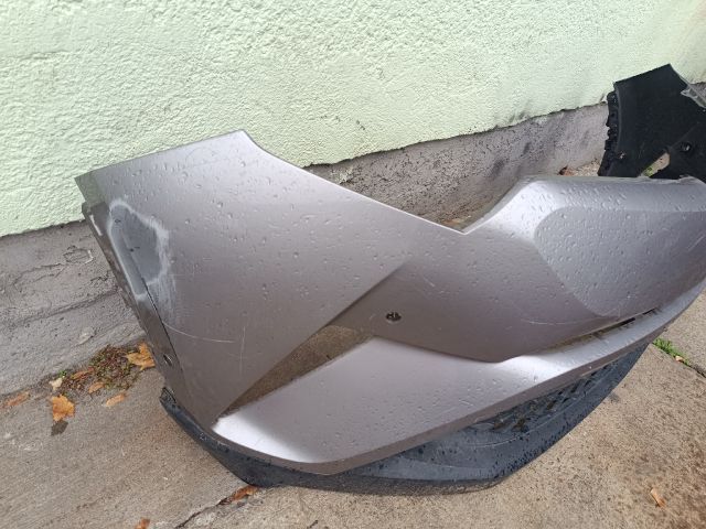 bontott TOYOTA C-HR Első Lökhárító (Részeivel)