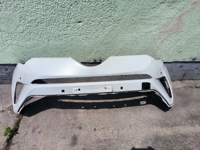 bontott TOYOTA C-HR Első Lökhárító (Részeivel)