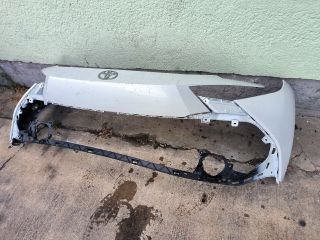 bontott TOYOTA C-HR Első Lökhárító (Részeivel)