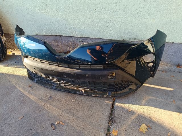 bontott TOYOTA C-HR Első Lökhárító (Részeivel)