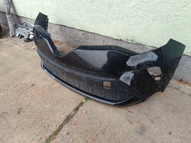 bontott TOYOTA C-HR Első Lökhárító (Üresen)