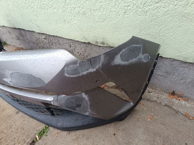 bontott TOYOTA C-HR Első Lökhárító (Üresen)