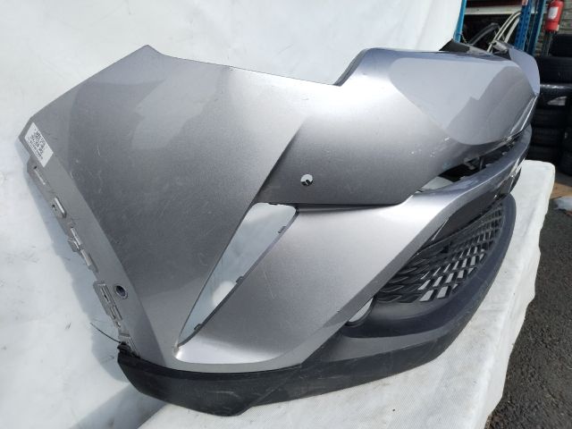 bontott TOYOTA C-HR Első Lökhárító (Üresen)