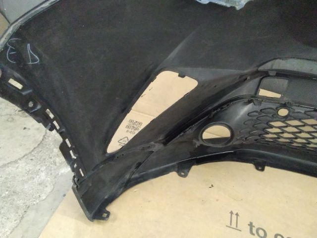 bontott TOYOTA C-HR Első Lökhárító (Üresen)