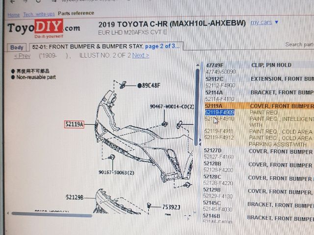 bontott TOYOTA C-HR Első Lökhárító (Üresen)