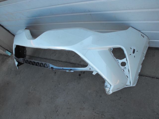 bontott TOYOTA C-HR Első Lökhárító (Üresen)