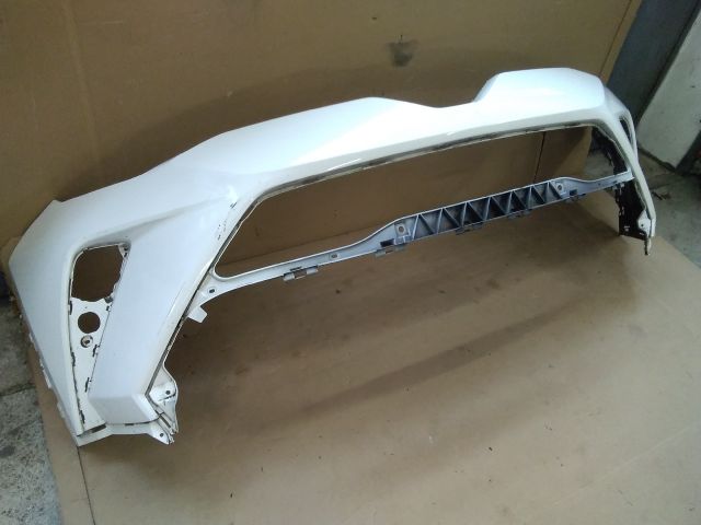 bontott TOYOTA C-HR Első Lökhárító (Üresen)