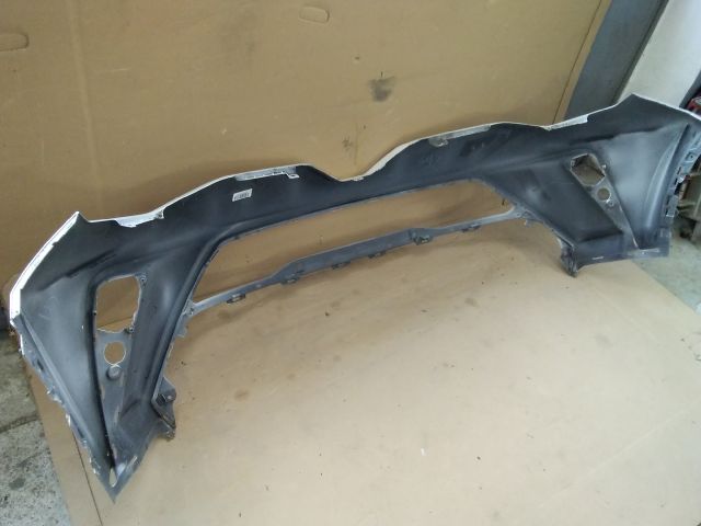 bontott TOYOTA C-HR Első Lökhárító (Üresen)