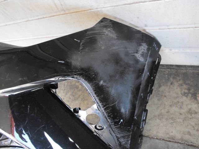 bontott TOYOTA C-HR Első Lökhárító (Üresen)