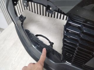 bontott TOYOTA C-HR Első Lökhárító (Üresen)