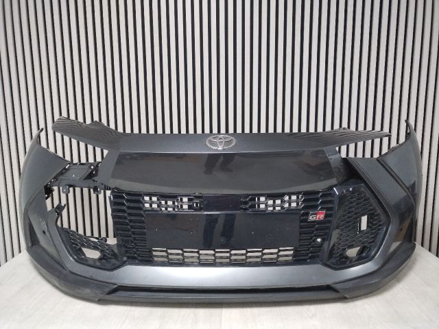 bontott TOYOTA C-HR Első Lökhárító (Üresen)