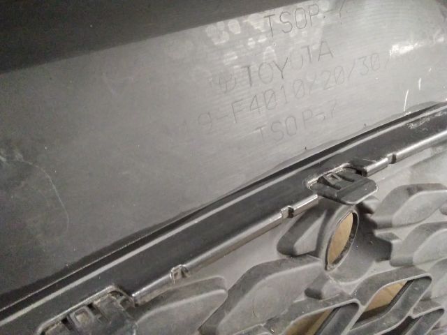 bontott TOYOTA C-HR Első Lökhárító (Üresen)