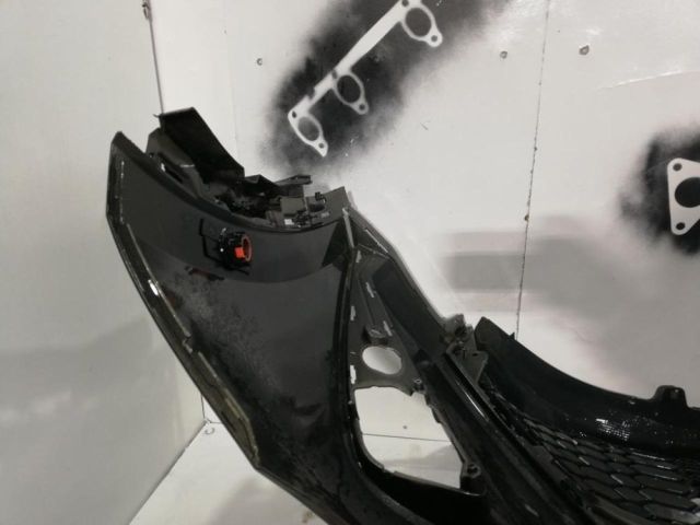 bontott TOYOTA C-HR Első Lökhárító (Üresen)