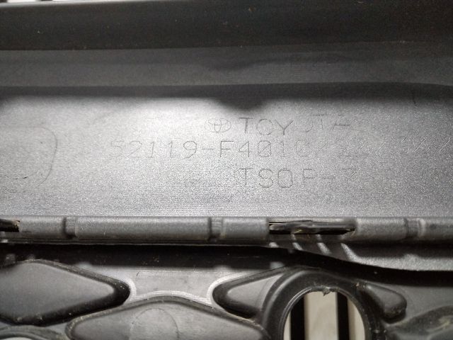 bontott TOYOTA C-HR Első Lökhárító (Üresen)