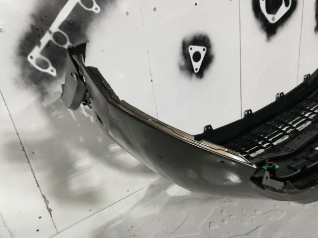 bontott TOYOTA C-HR Első Lökhárító (Üresen)