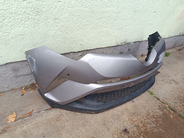 bontott TOYOTA C-HR Első Lökhárító (Üresen)