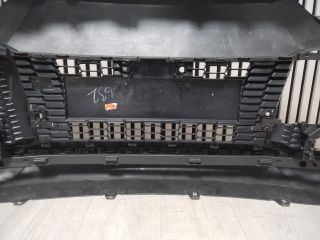 bontott TOYOTA C-HR Első Lökhárító (Üresen)