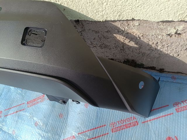 bontott TOYOTA C-HR Hátsó Lökhárító Alsó (Műanyag)