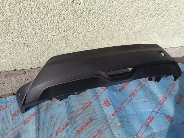 bontott TOYOTA C-HR Hátsó Lökhárító Alsó (Műanyag)