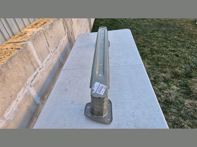 bontott TOYOTA C-HR Hátsó Lökhárító Merevítő (Fém)