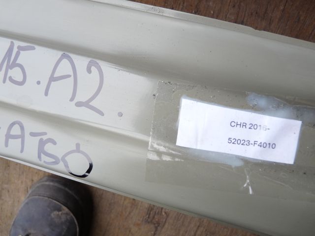 bontott TOYOTA C-HR Hátsó Lökhárító Merevítő (Fém)