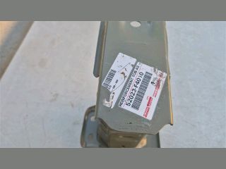 bontott TOYOTA C-HR Hátsó Lökhárító Merevítő (Fém)